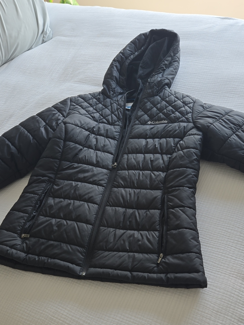 Columbia Women's Black Quilted Hooded Puffer Jacket